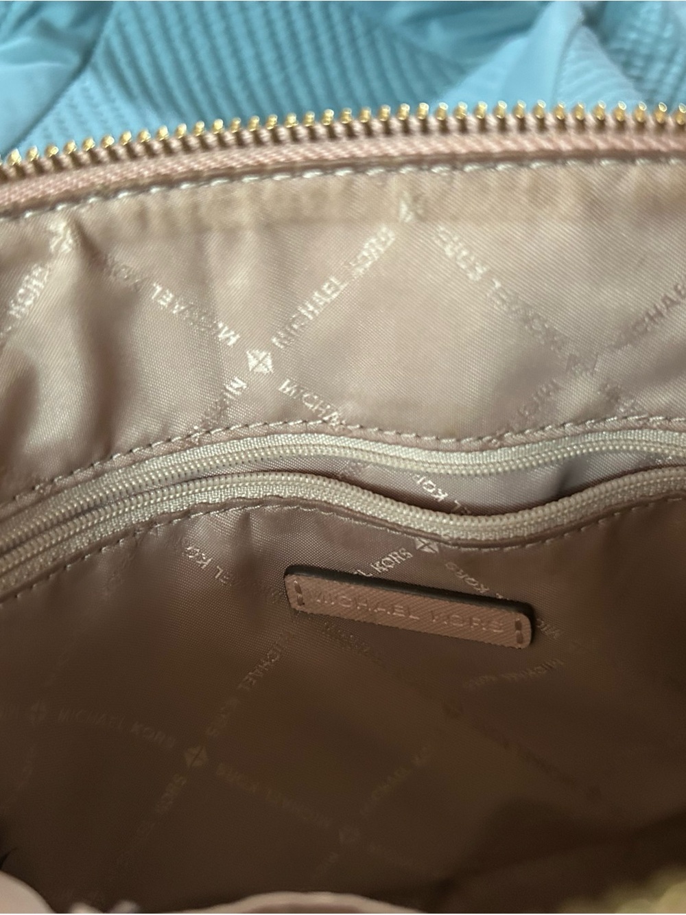 Michael Kors Blush Saffiano Dome Crossbody with Gold Hardware - Picture 5 of 12